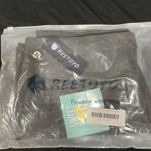 Reetoyo Female Yoga Shorts w/ pocket Charcoal Heather